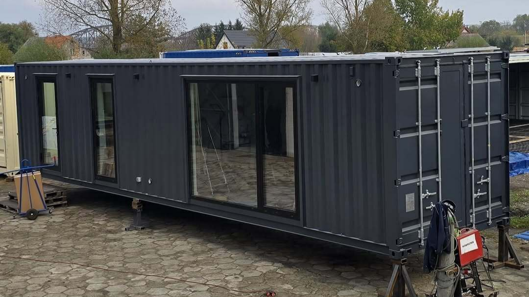 The Harmonious Unity of Form and Function in Tiny House Design and the Origins of Tiny Houses