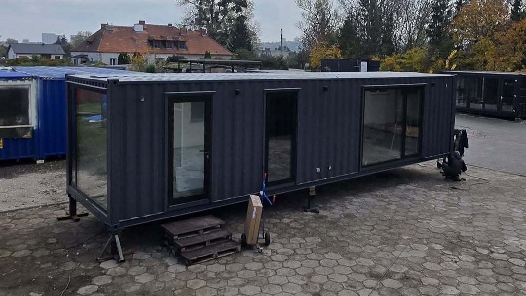 Prefabricated Microhomes: Smart Housing Solutions Under Economic Pressure